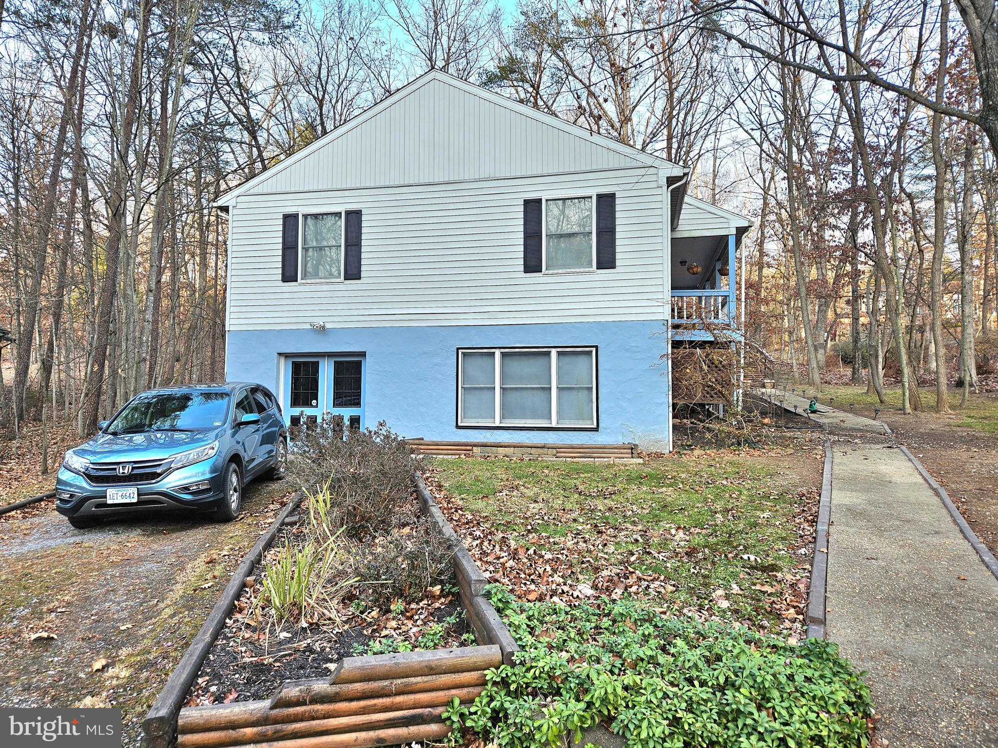 1109 Lakeview Dr