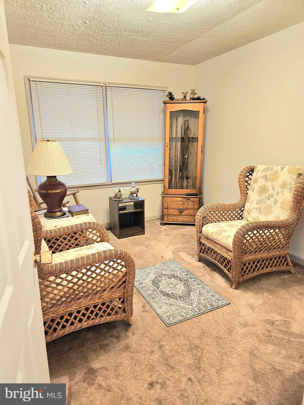 1109 Lakeview Dr