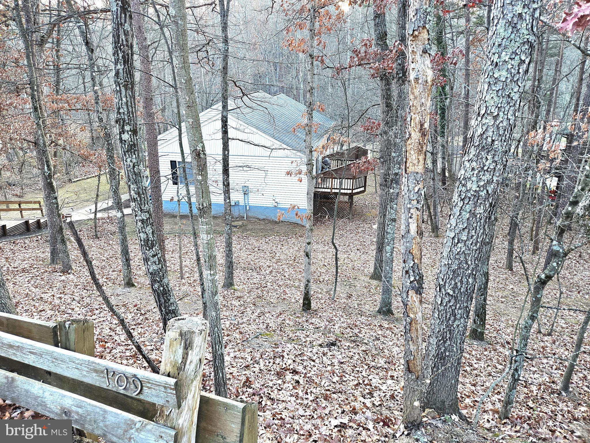 1109 Lakeview Dr