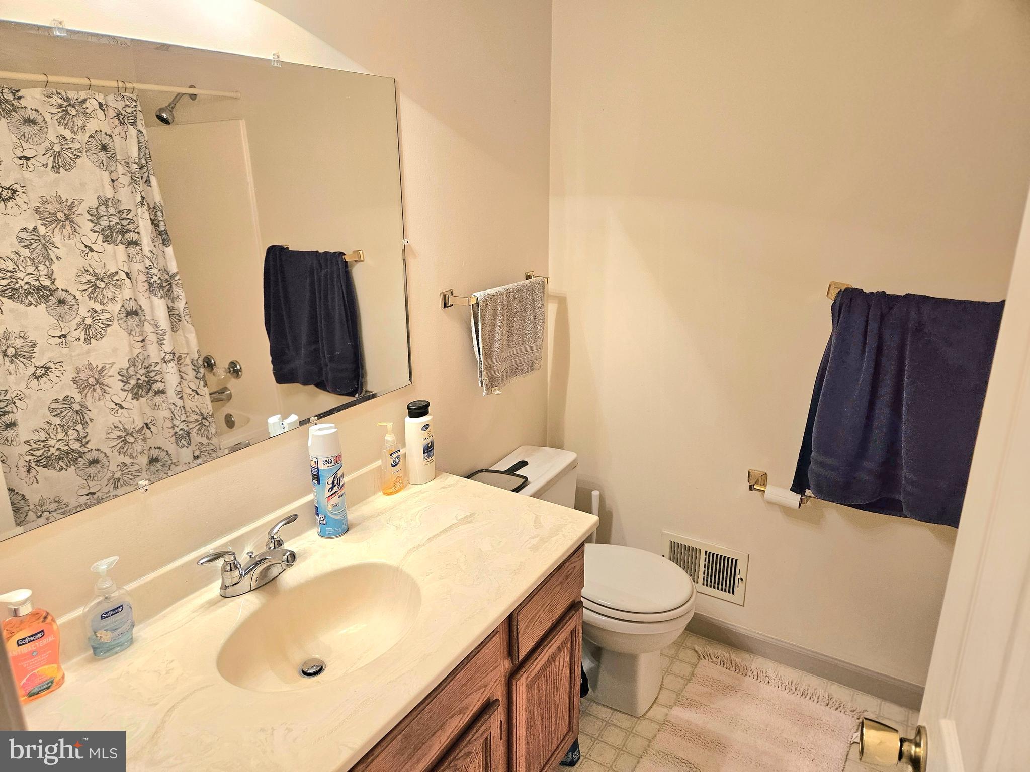 1109 Lakeview Dr