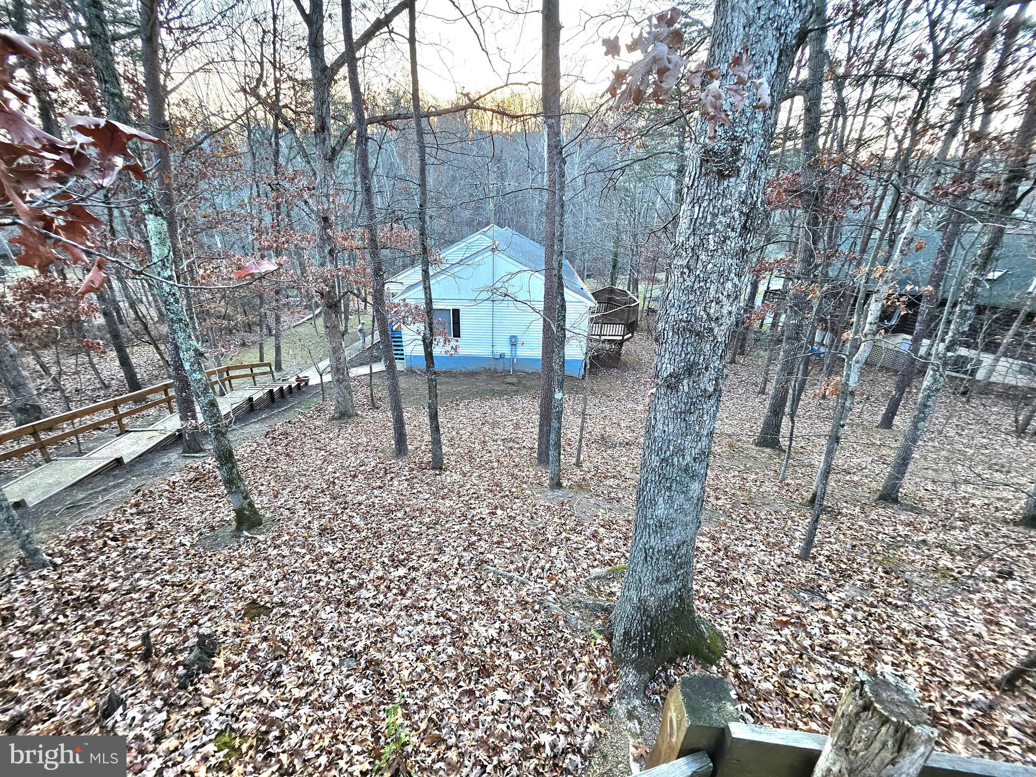 1109 Lakeview Dr