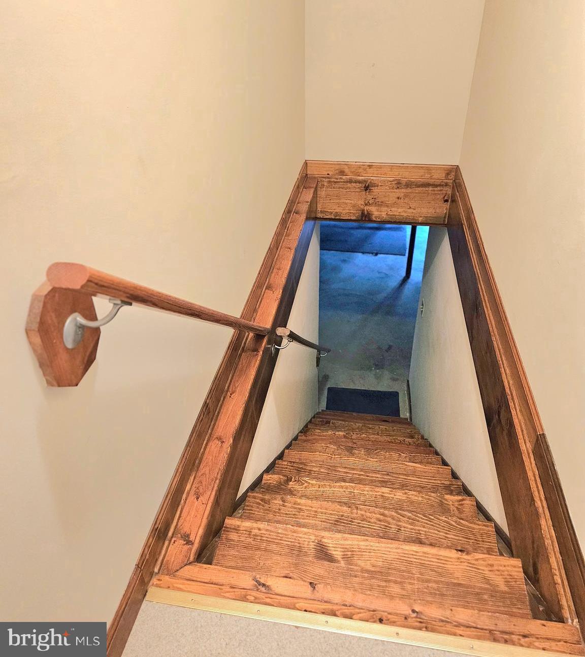 1109 Lakeview Dr