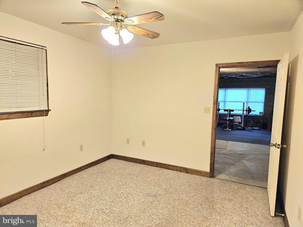 1109 Lakeview Dr