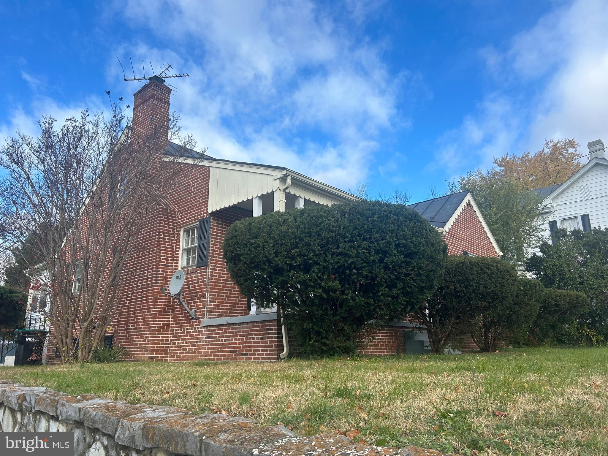 5117 Main St
