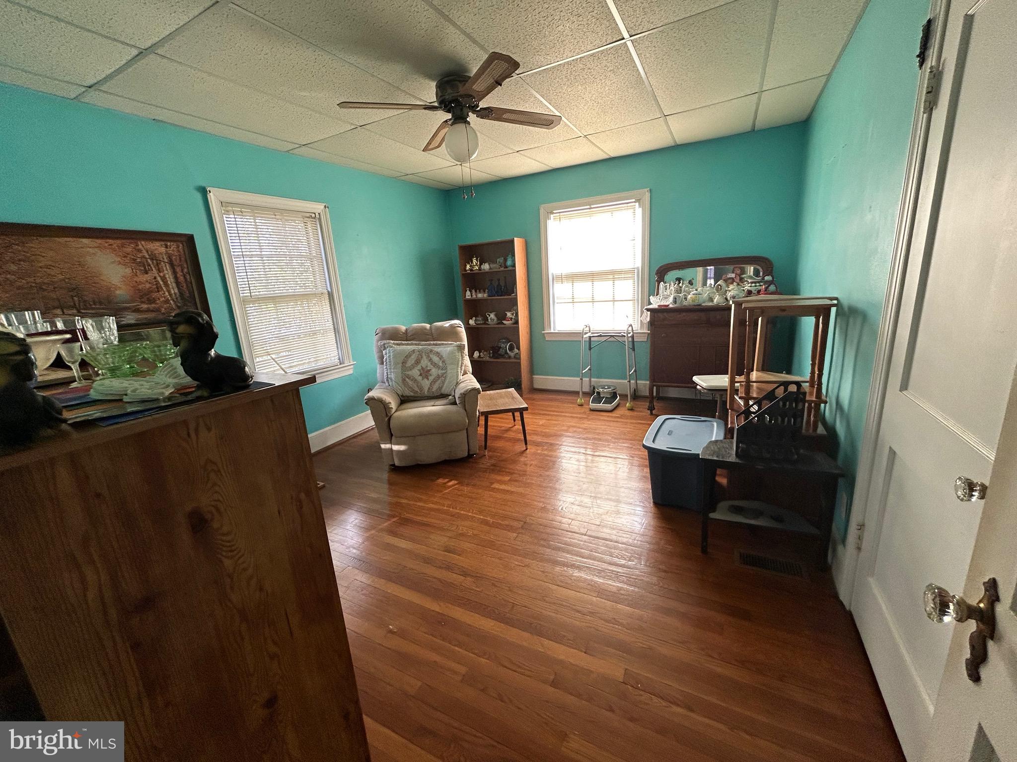 5117 Main St