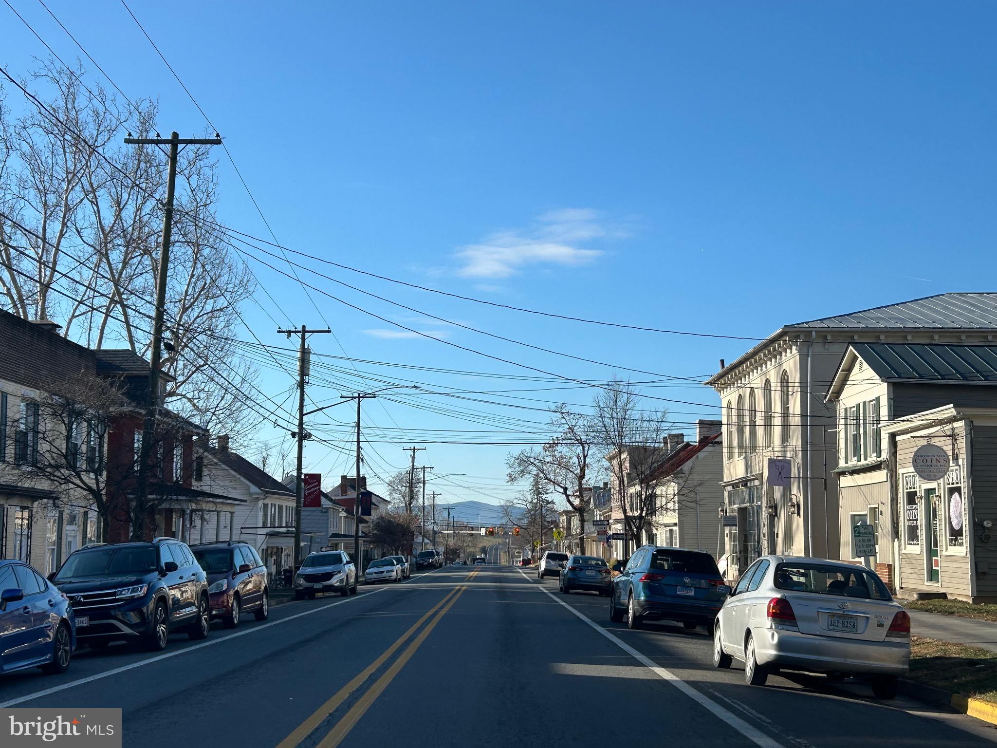 5117 Main St