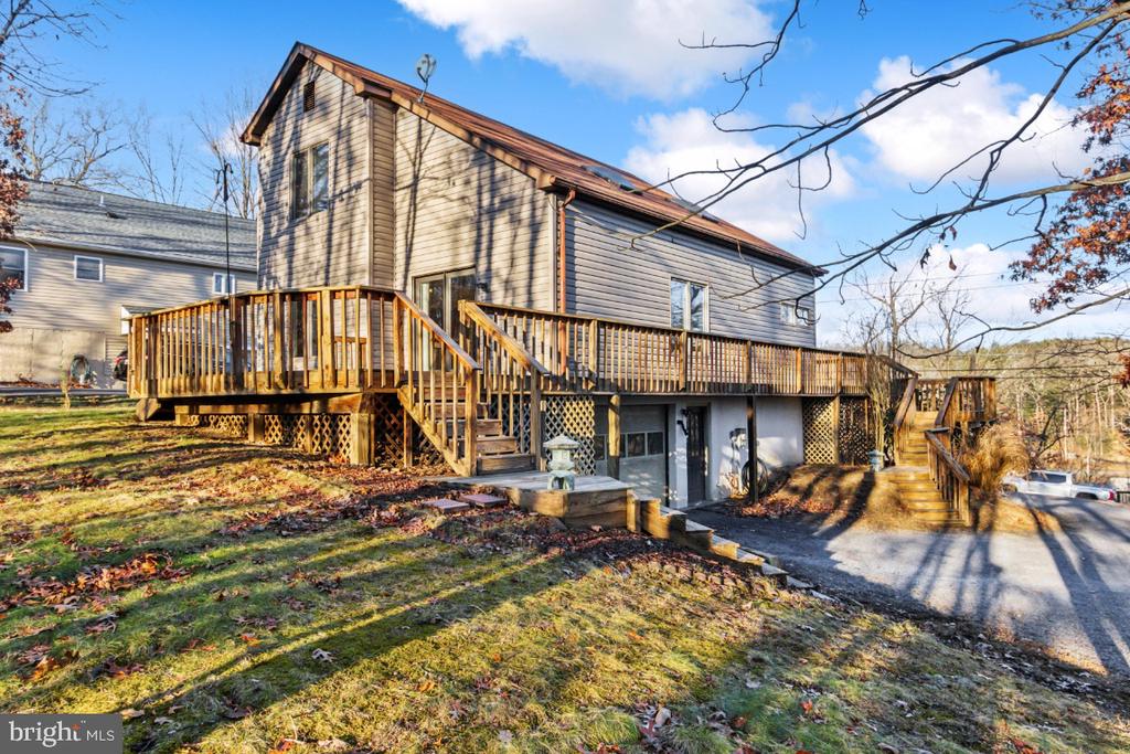 1232 LAKEVIEW DR