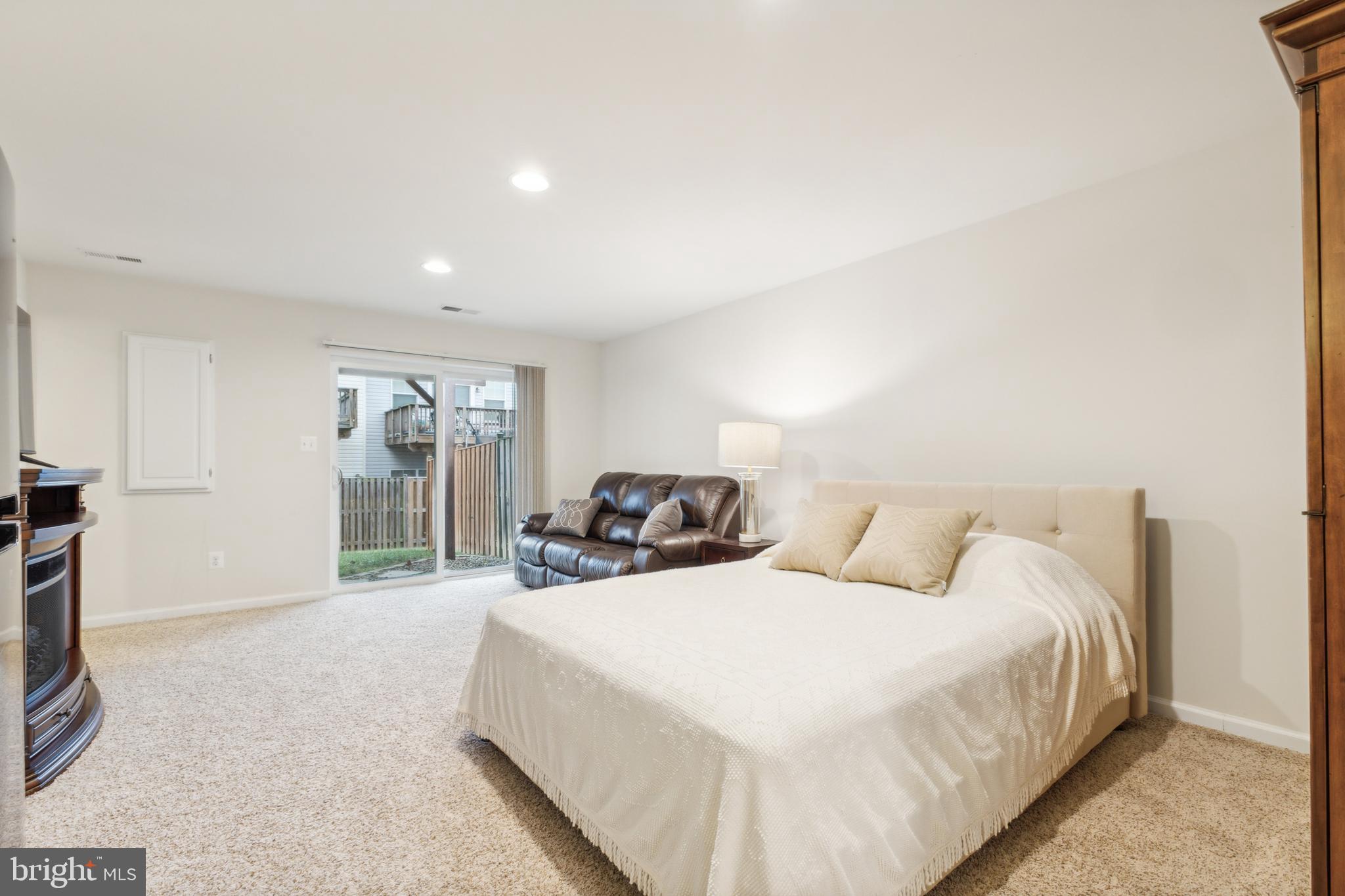 213 Arrow Crown Ct