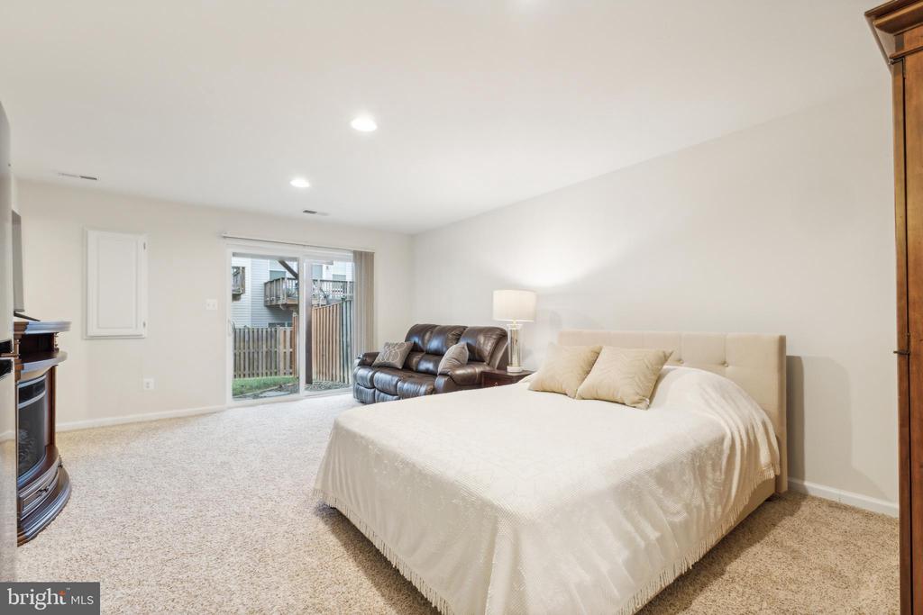 213 Arrow Crown Ct