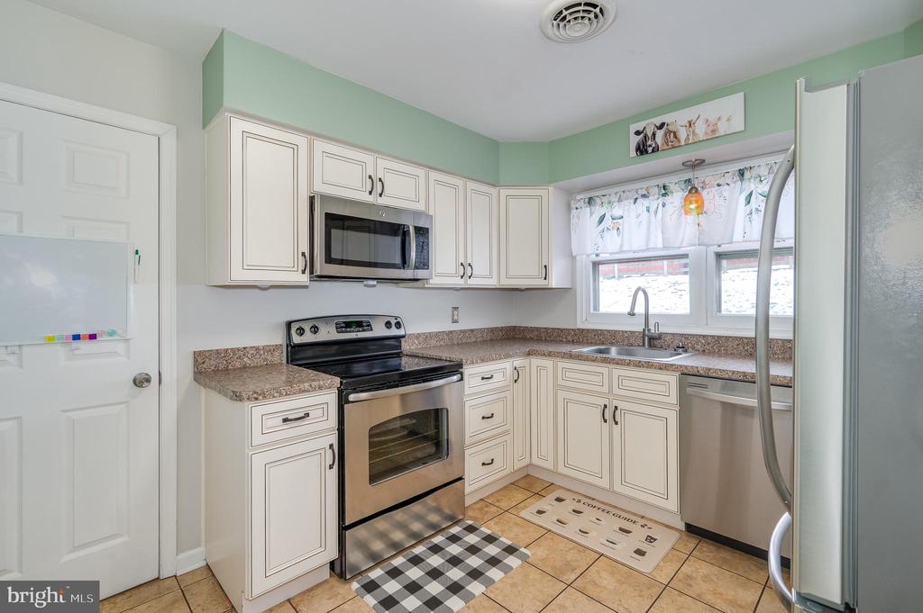 116 Fairway Dr