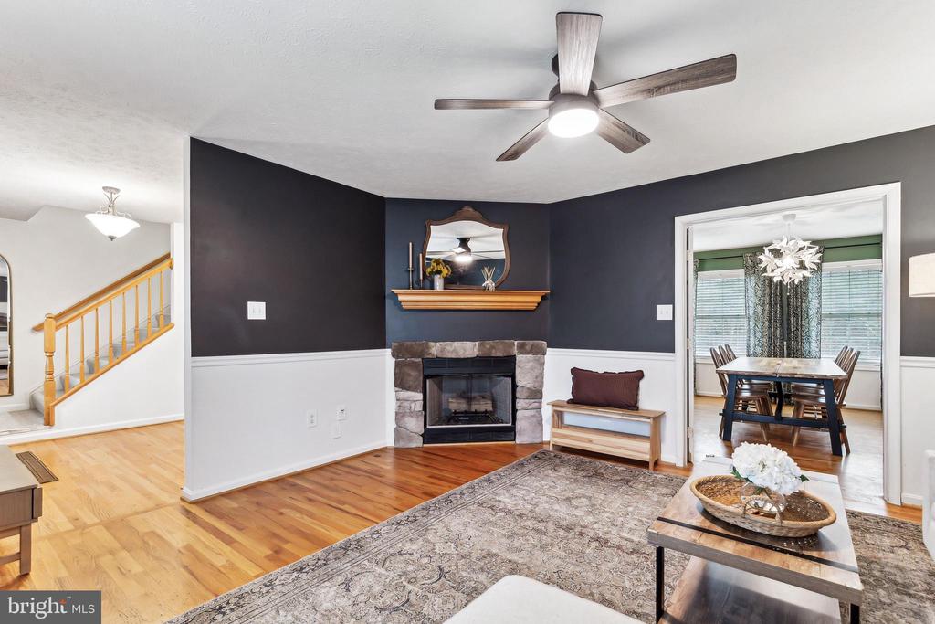 116 Foxglove Dr