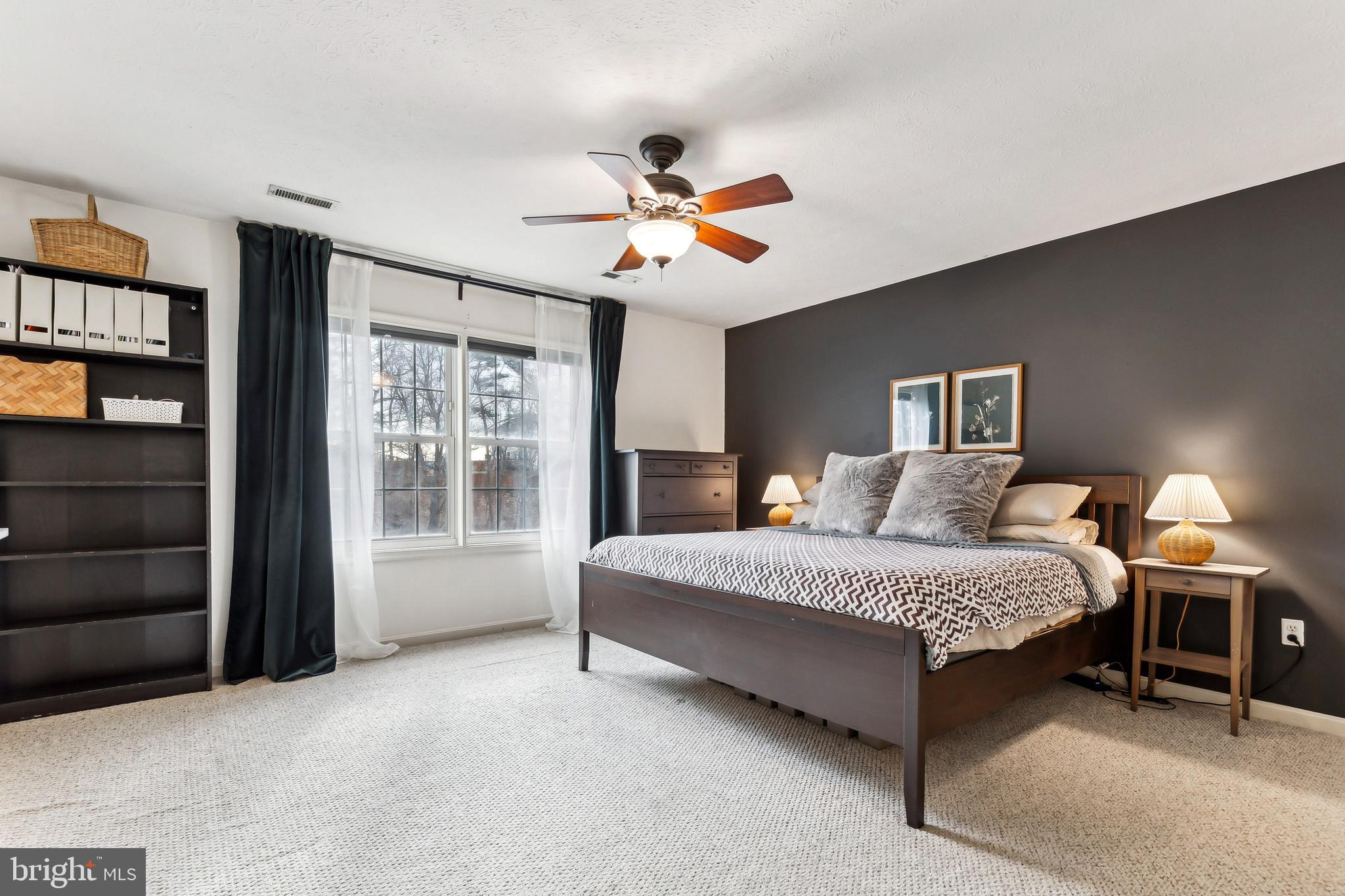 116 Foxglove Dr