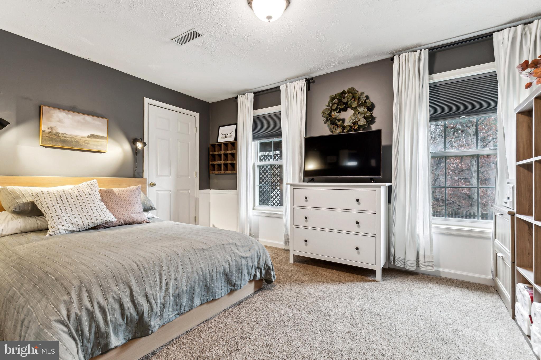 116 Foxglove Dr