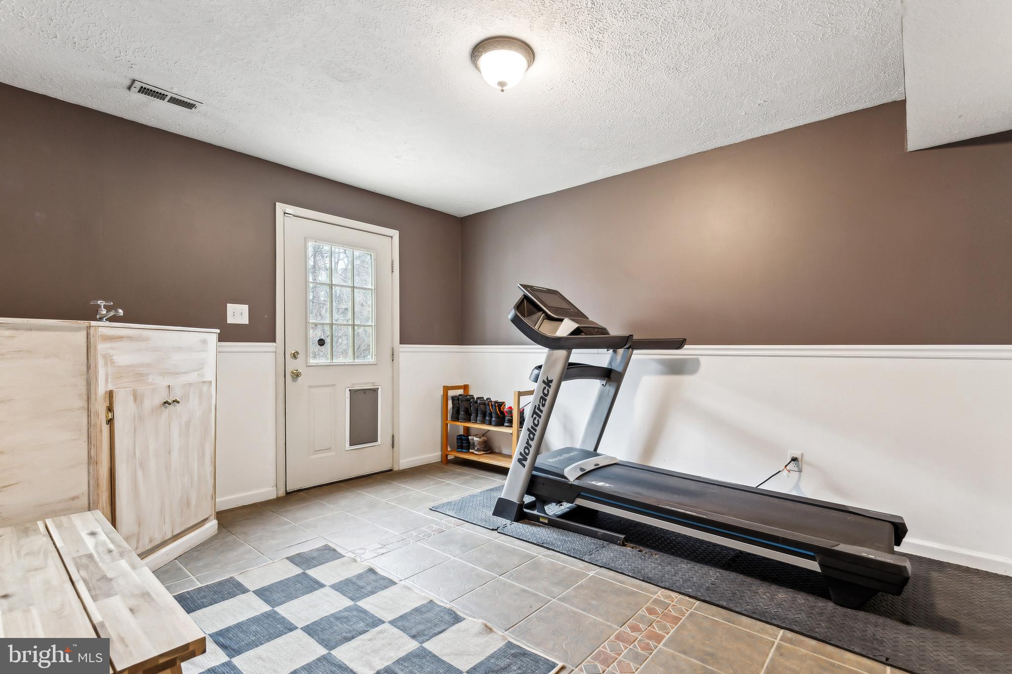 116 Foxglove Dr