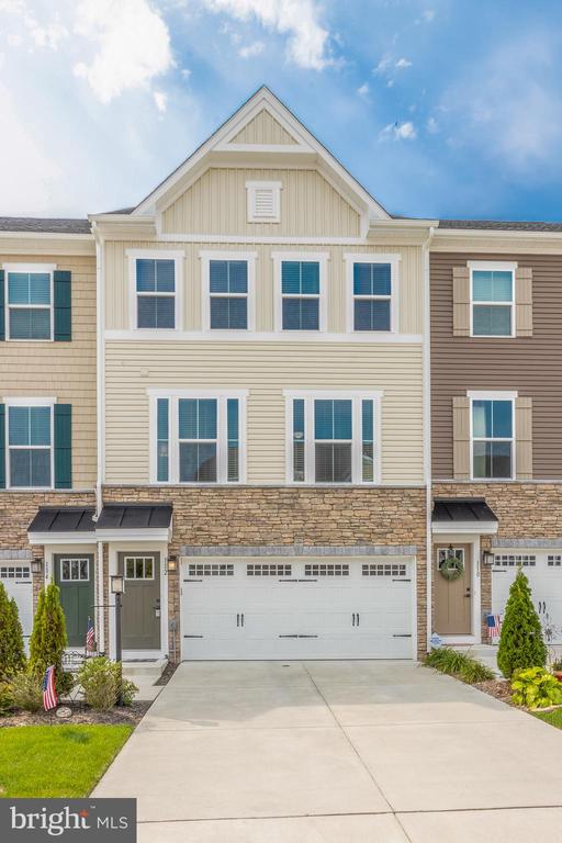 112 BURKWOOD TERRACE