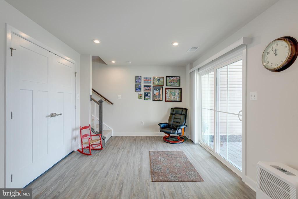 112 BURKWOOD TERRACE