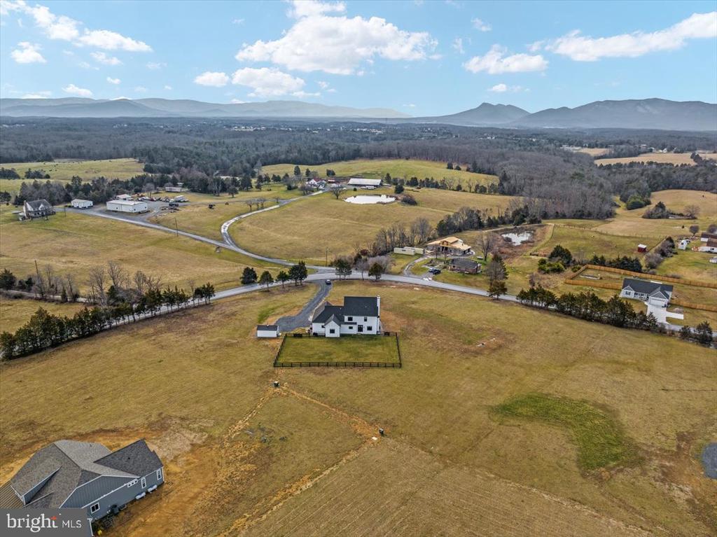 810 Huttle Rd