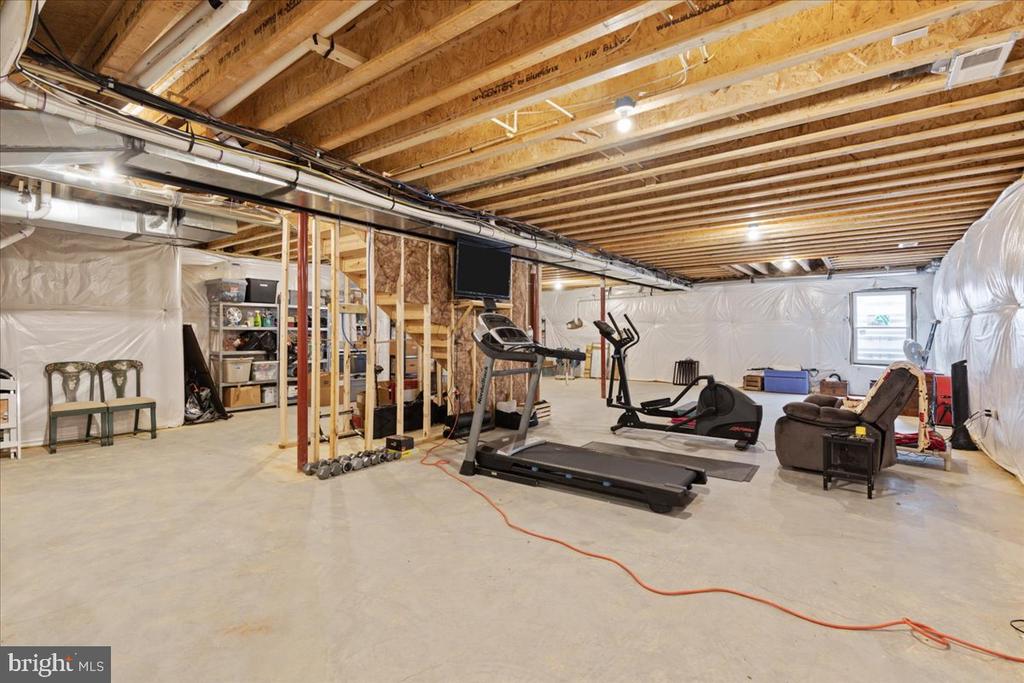 810 Huttle Rd