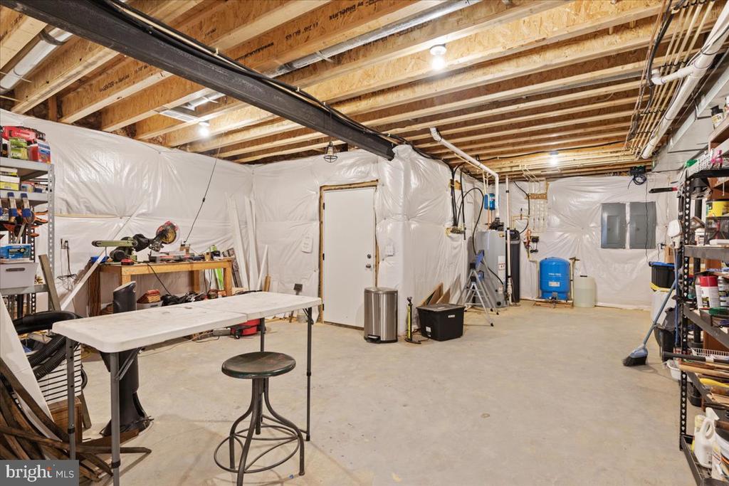810 Huttle Rd