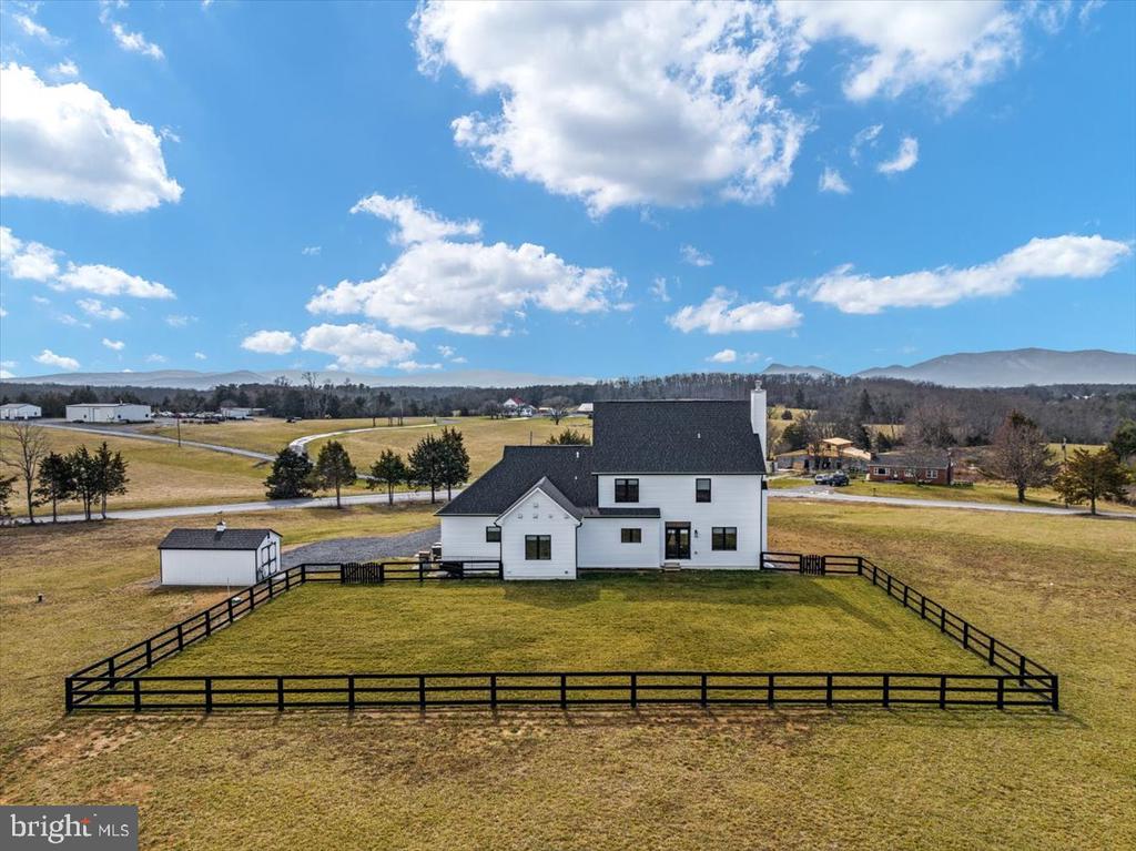 810 Huttle Rd
