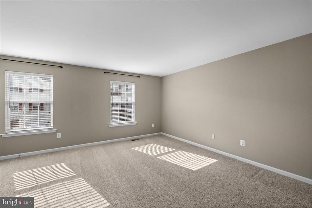 109 Monticello Sq