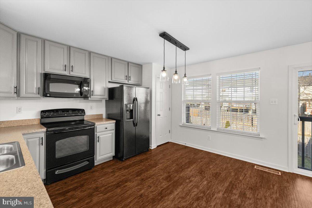 109 Monticello Sq