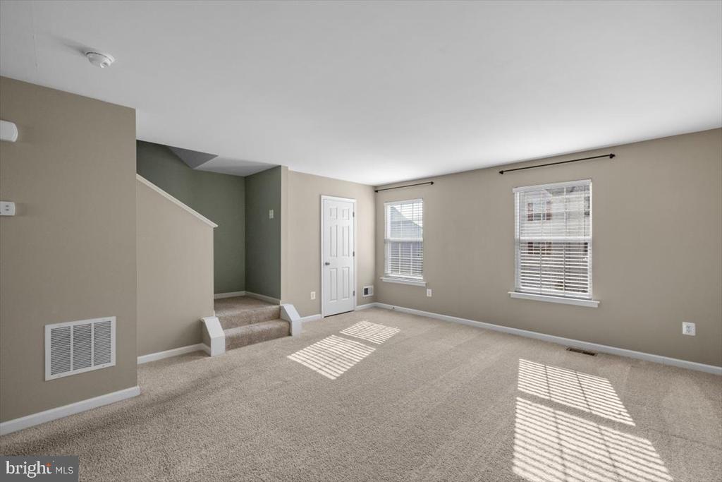109 Monticello Sq