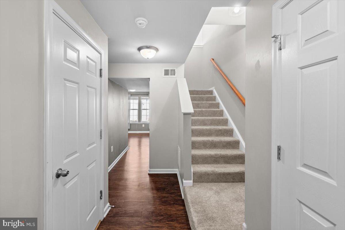 109 Monticello Sq