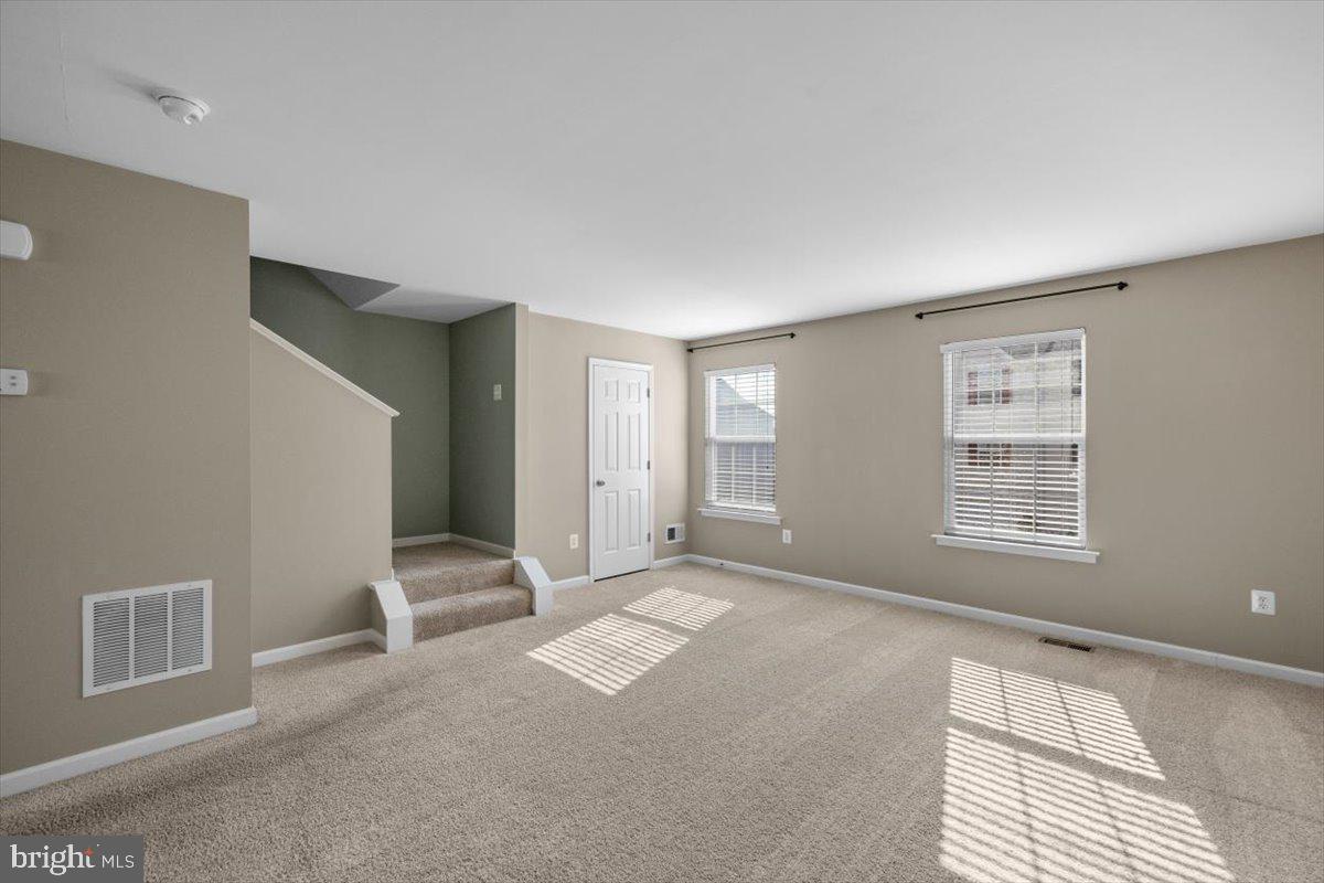 109 Monticello Sq