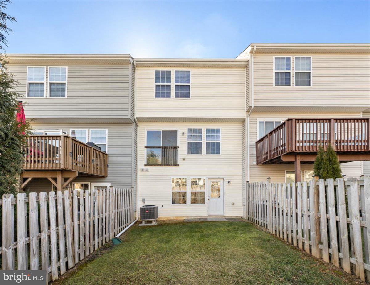 109 Monticello Sq