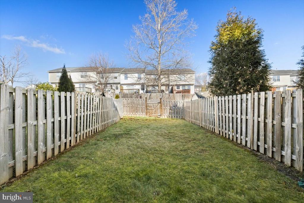 109 Monticello Sq