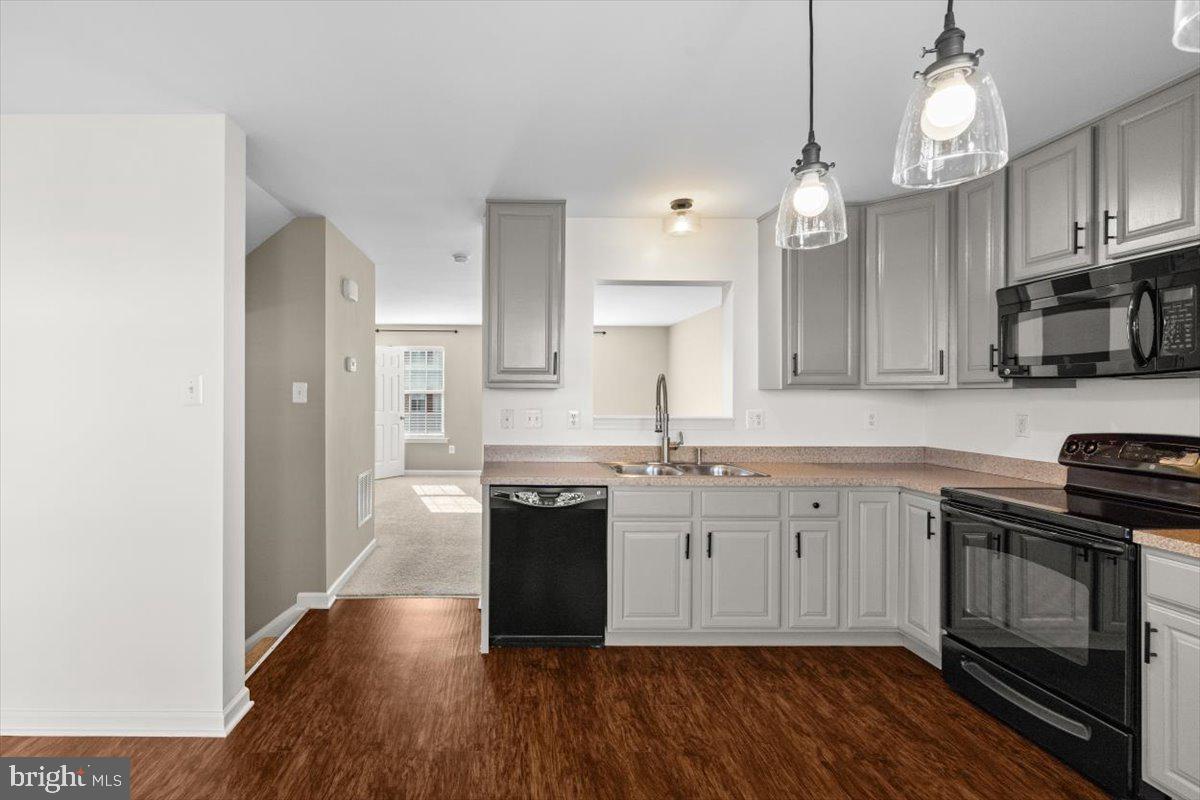 109 Monticello Sq