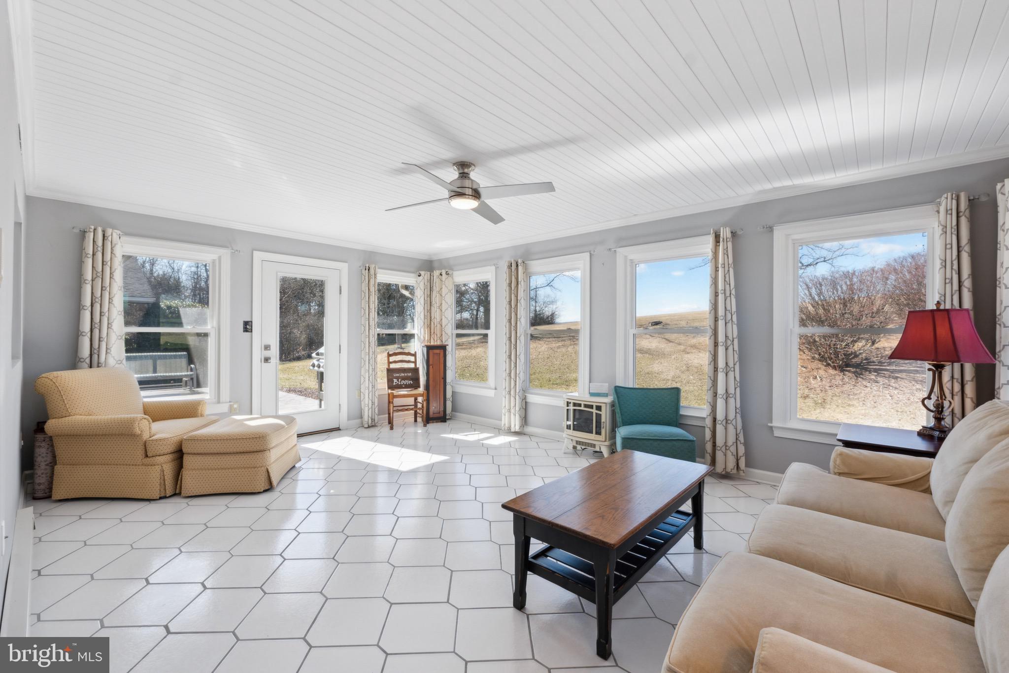 208 Clayhill Dr