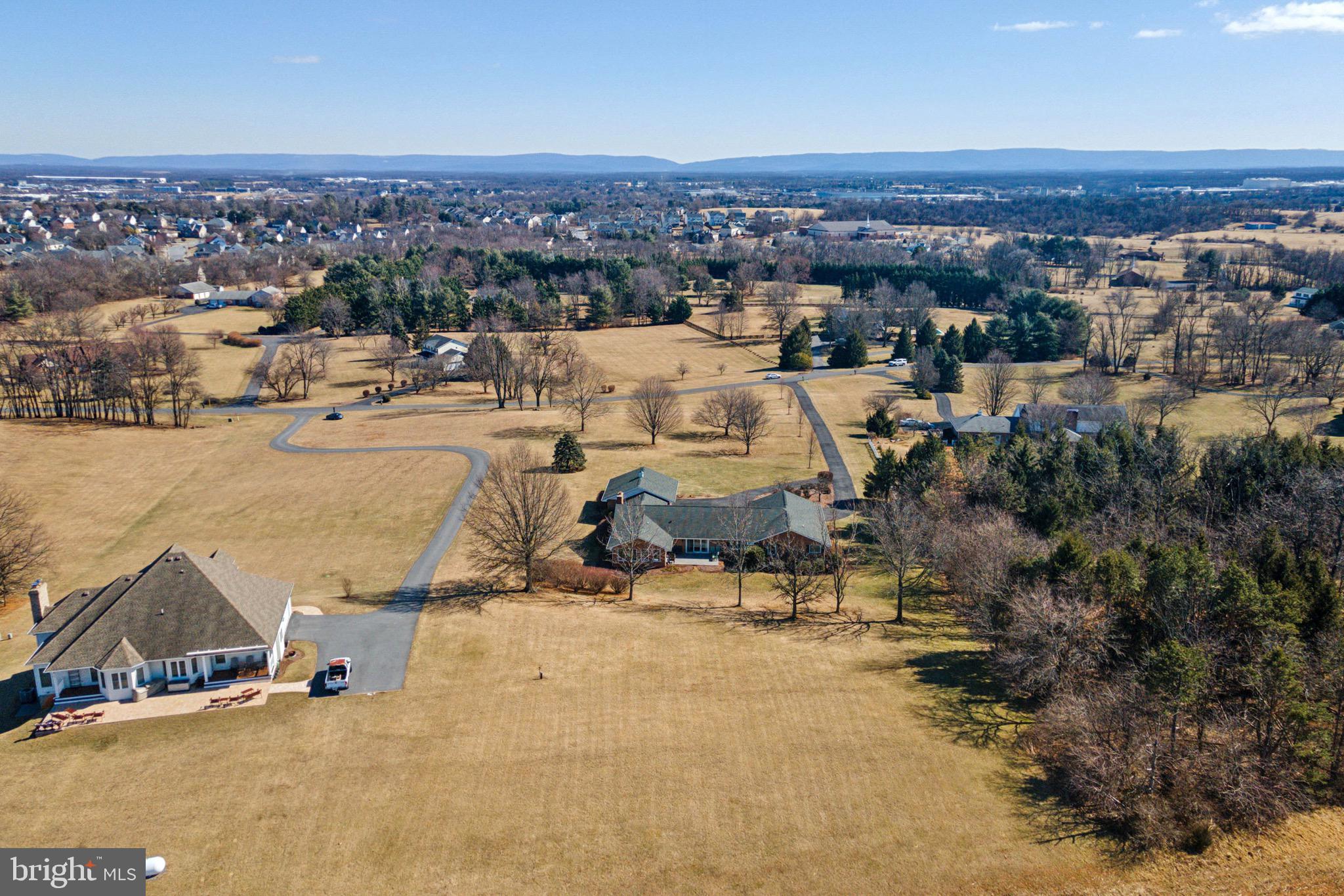 208 Clayhill Dr