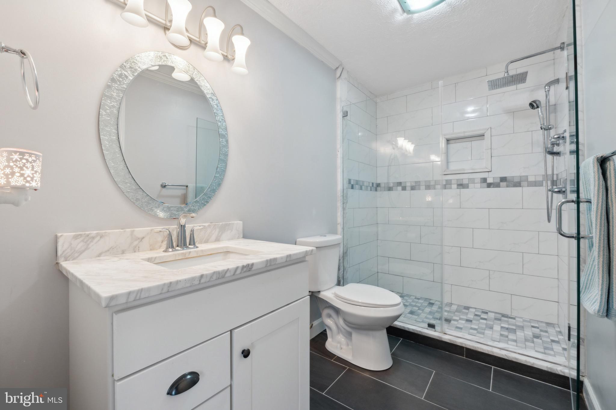 208 Clayhill Dr