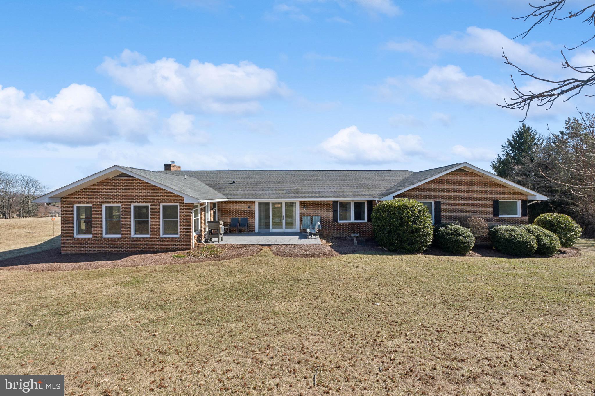 208 Clayhill Dr