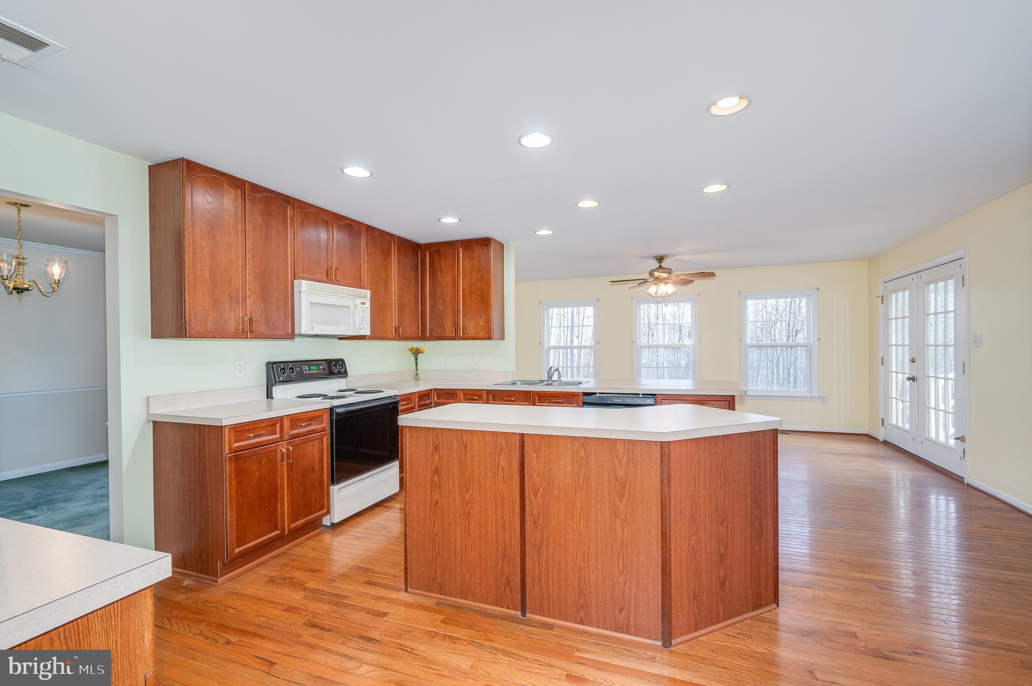 700 Crow Dr