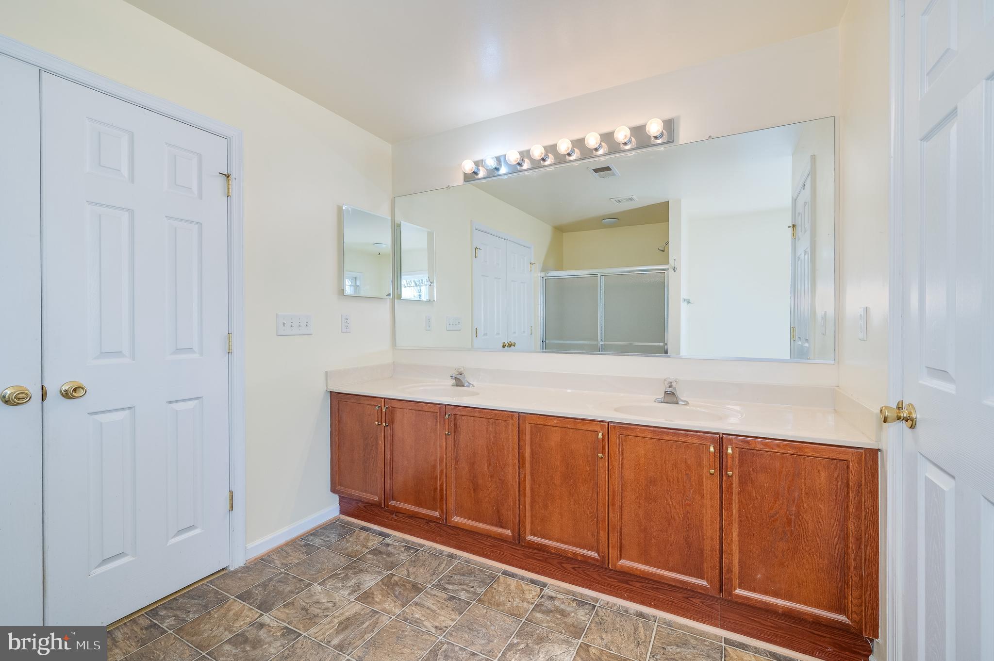 700 Crow Dr