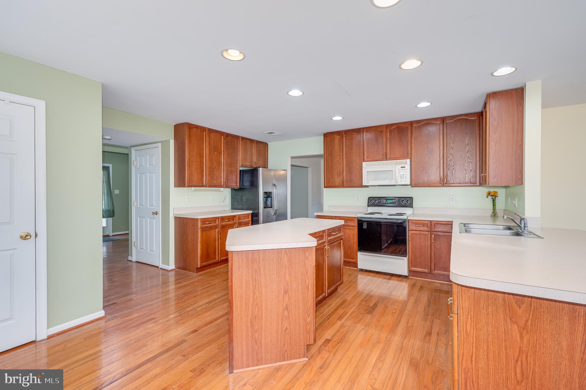 700 Crow Dr