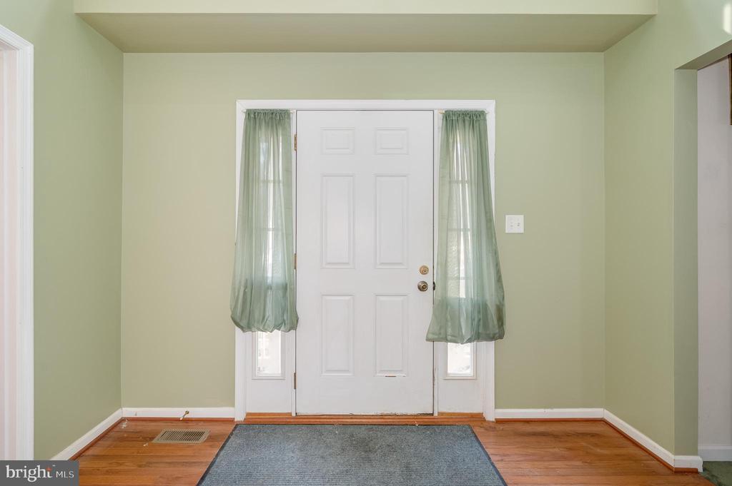 700 Crow Dr