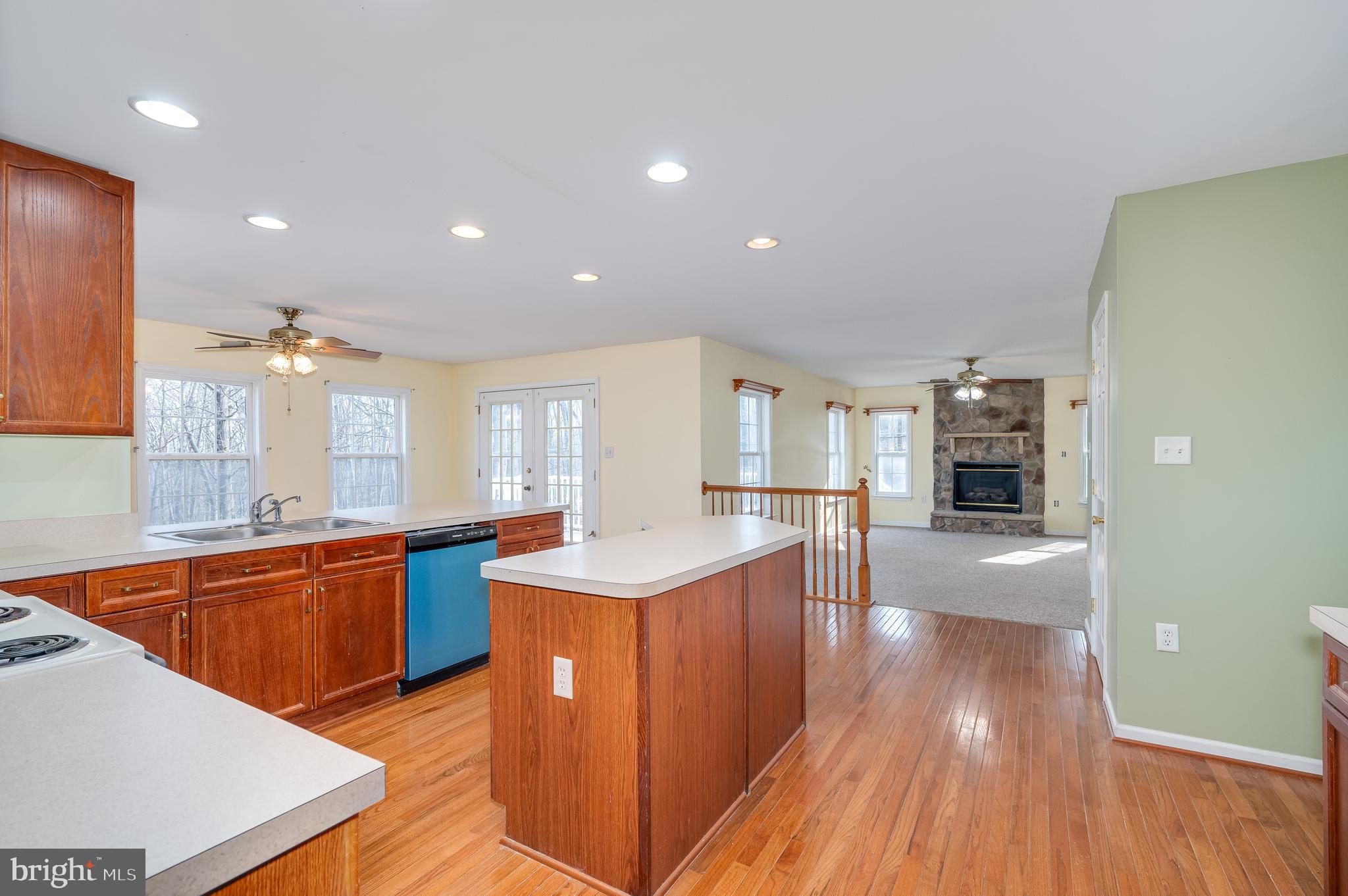 700 Crow Dr