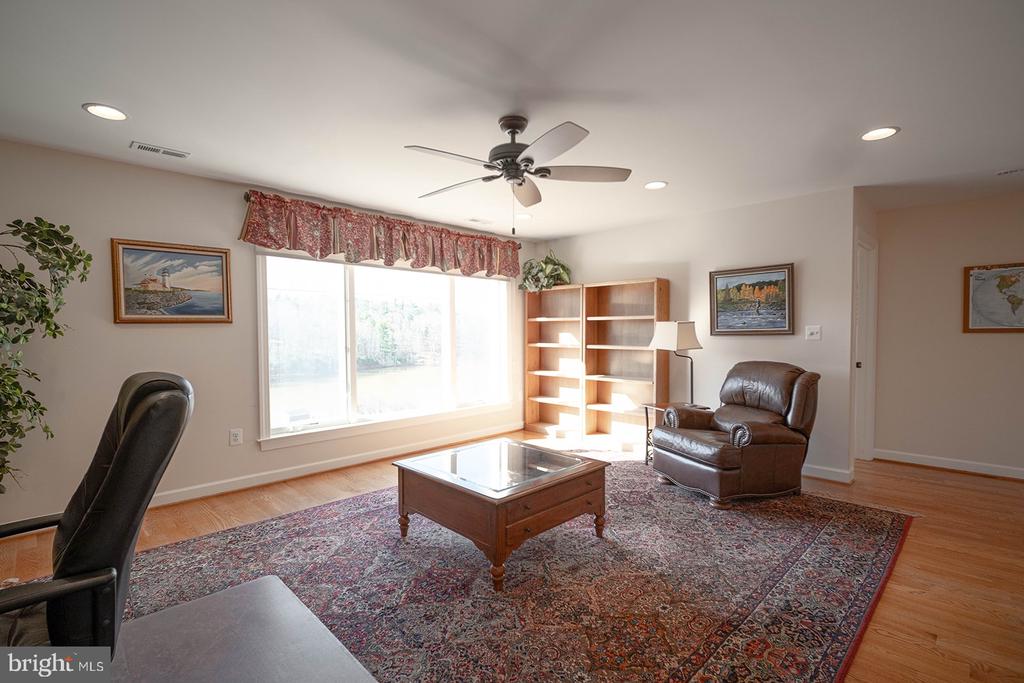 186 ISAAC DRIVE