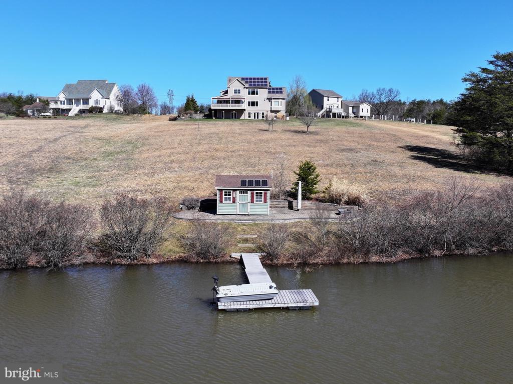 186 ISAAC DRIVE