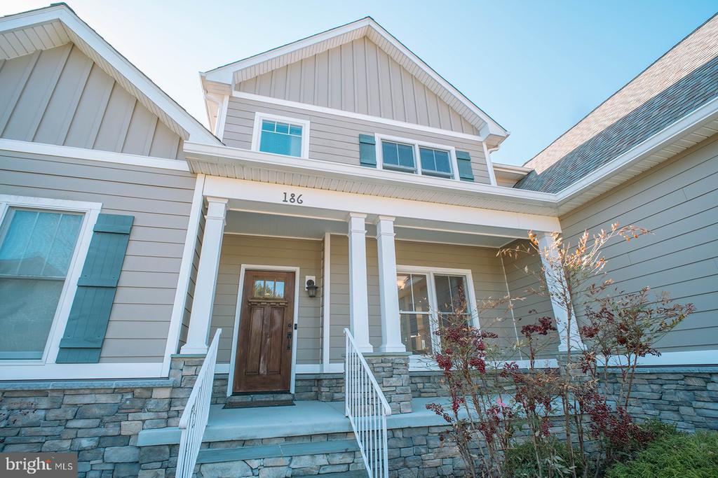 186 ISAAC DRIVE