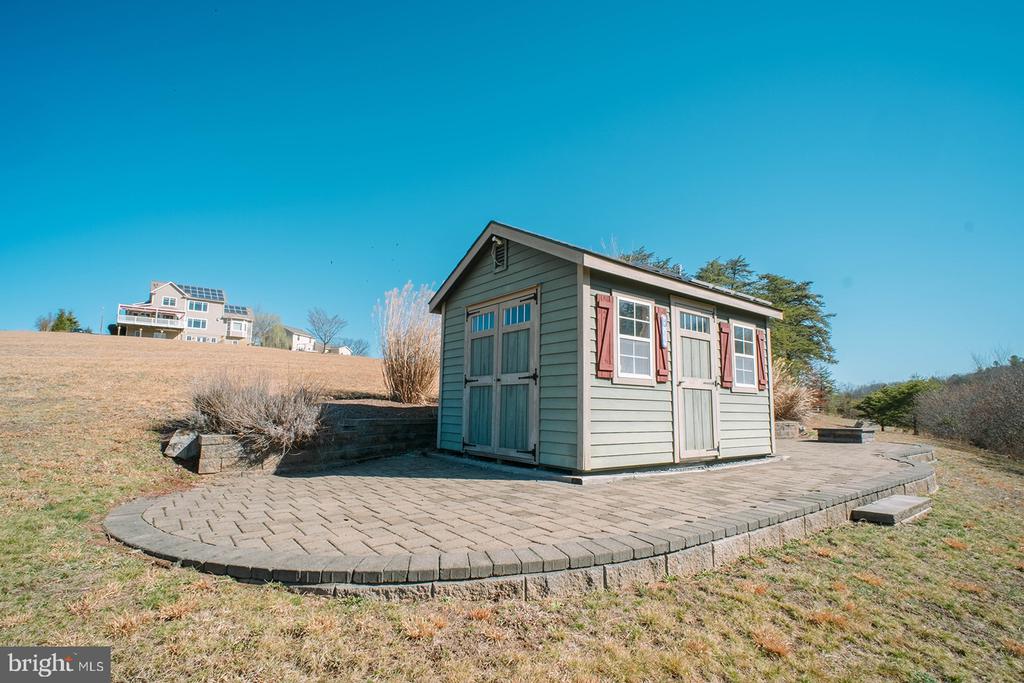 186 ISAAC DRIVE