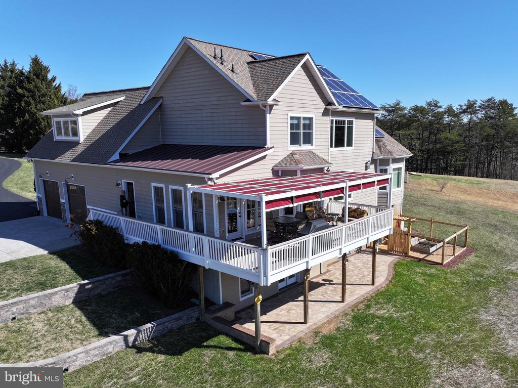 186 ISAAC DRIVE