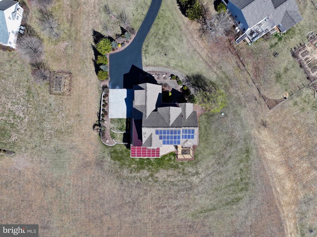 186 ISAAC DRIVE