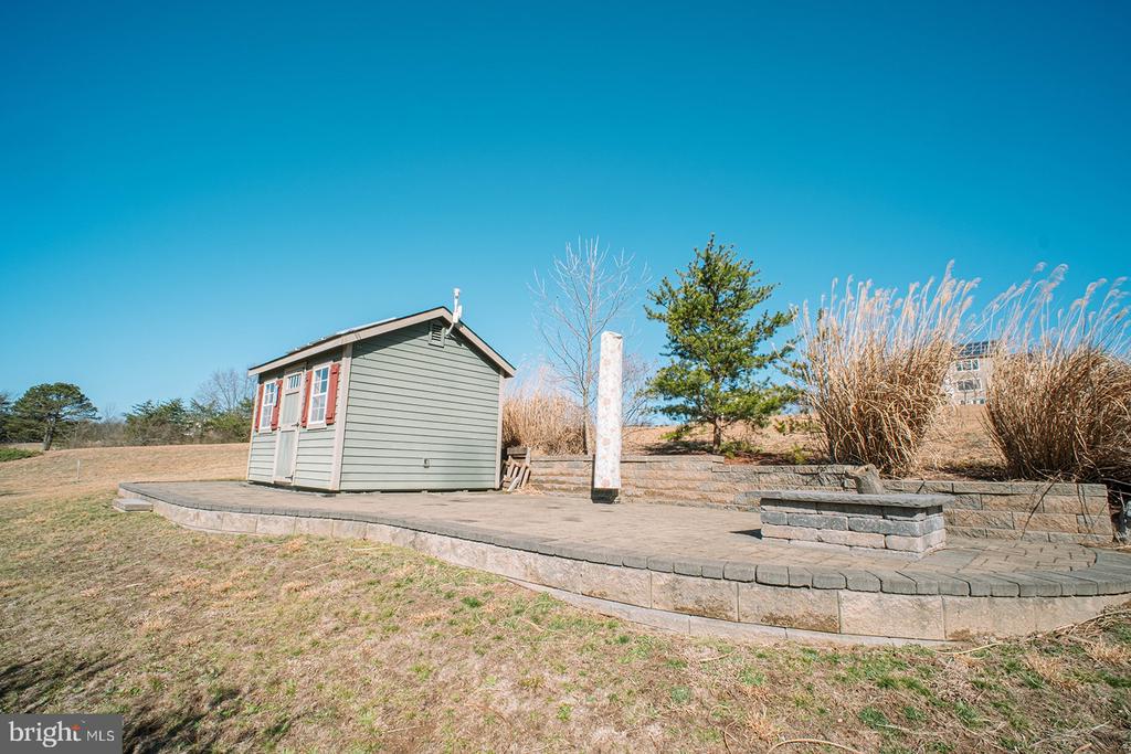 186 ISAAC DRIVE