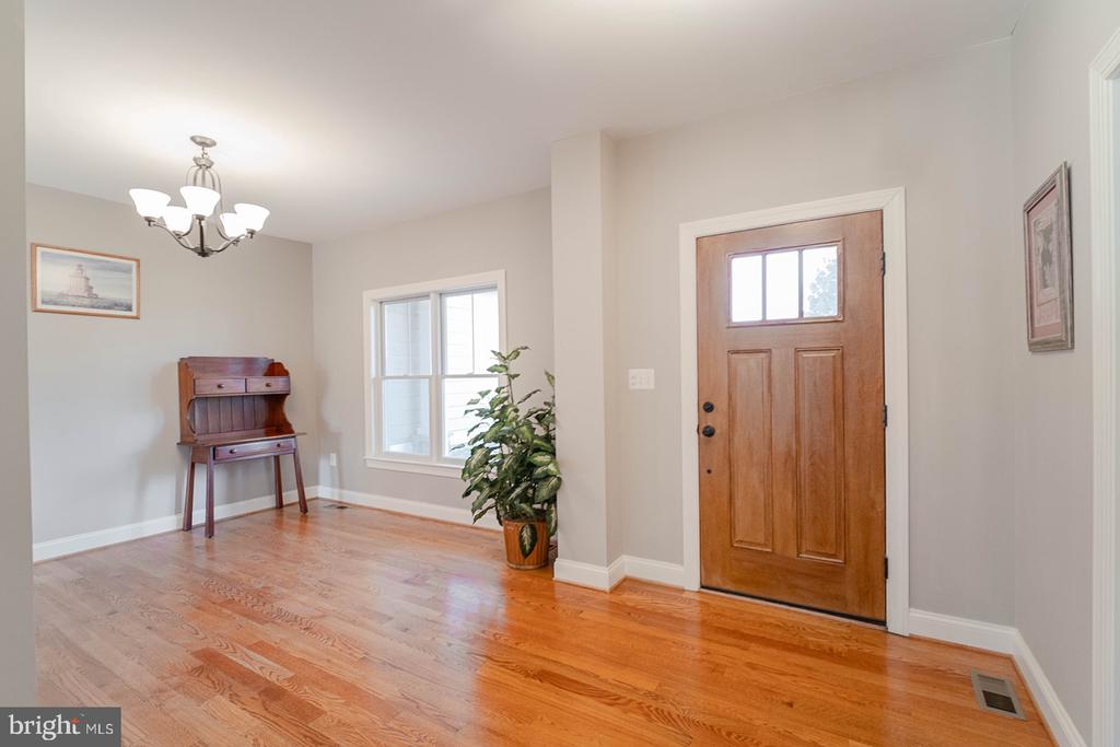 186 ISAAC DRIVE