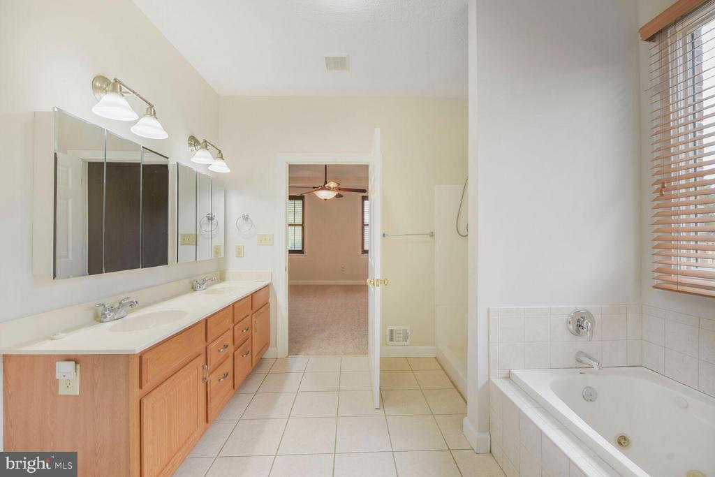 203 Brandylion Dr